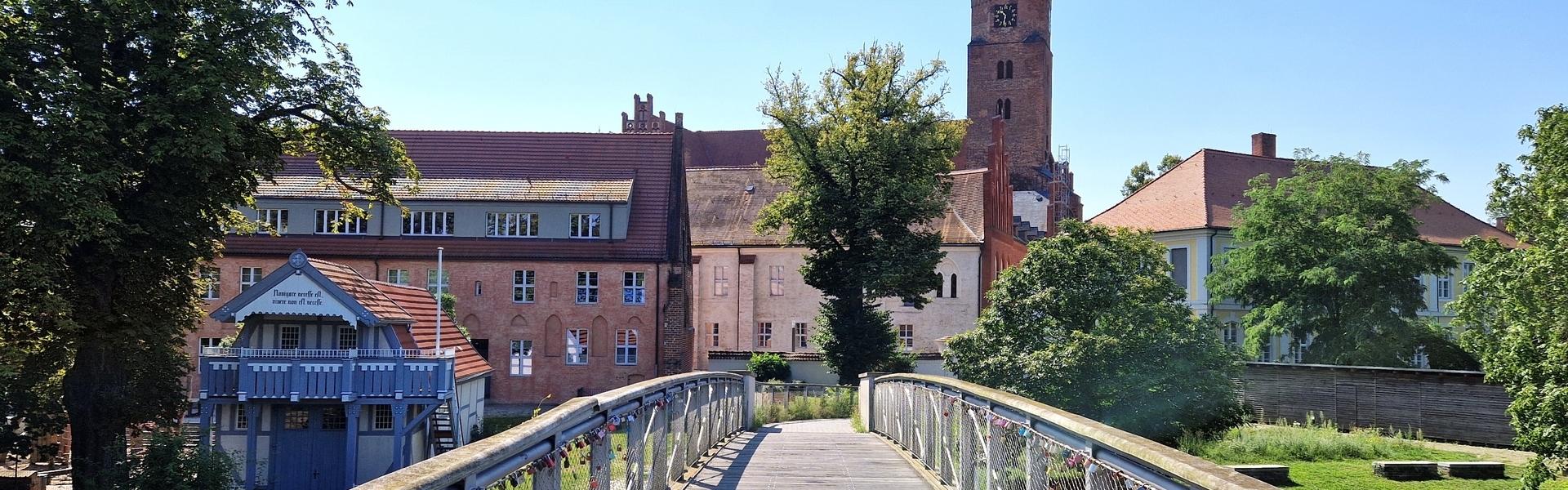 Dom-Ensemble mit Schönherr-Brücke